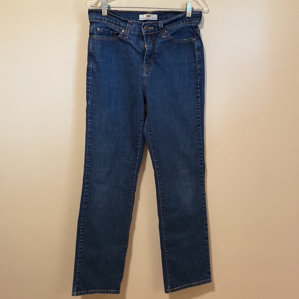 Levi’s 512 perfectly slimming straight leg